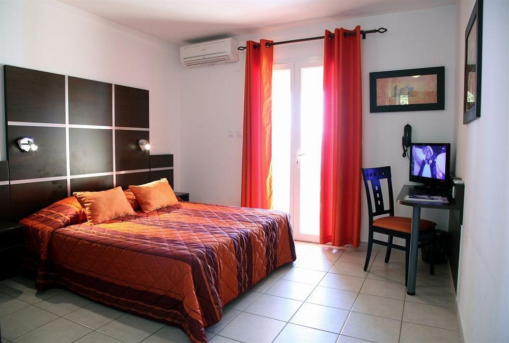 Hotel The Originals City, Cote Sud, Marseille Est Allauch