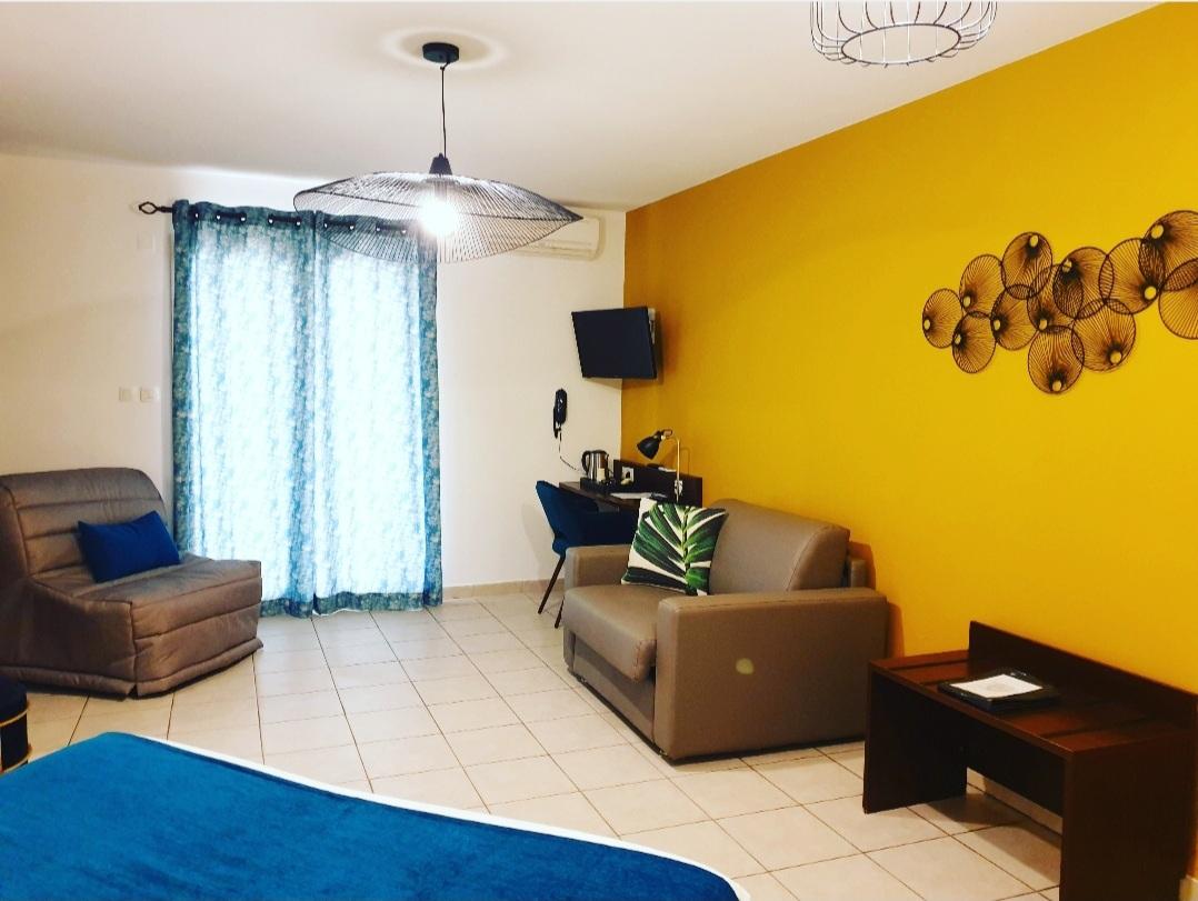 Hotel The Originals City, Cote Sud, Marseille Est Allauch
