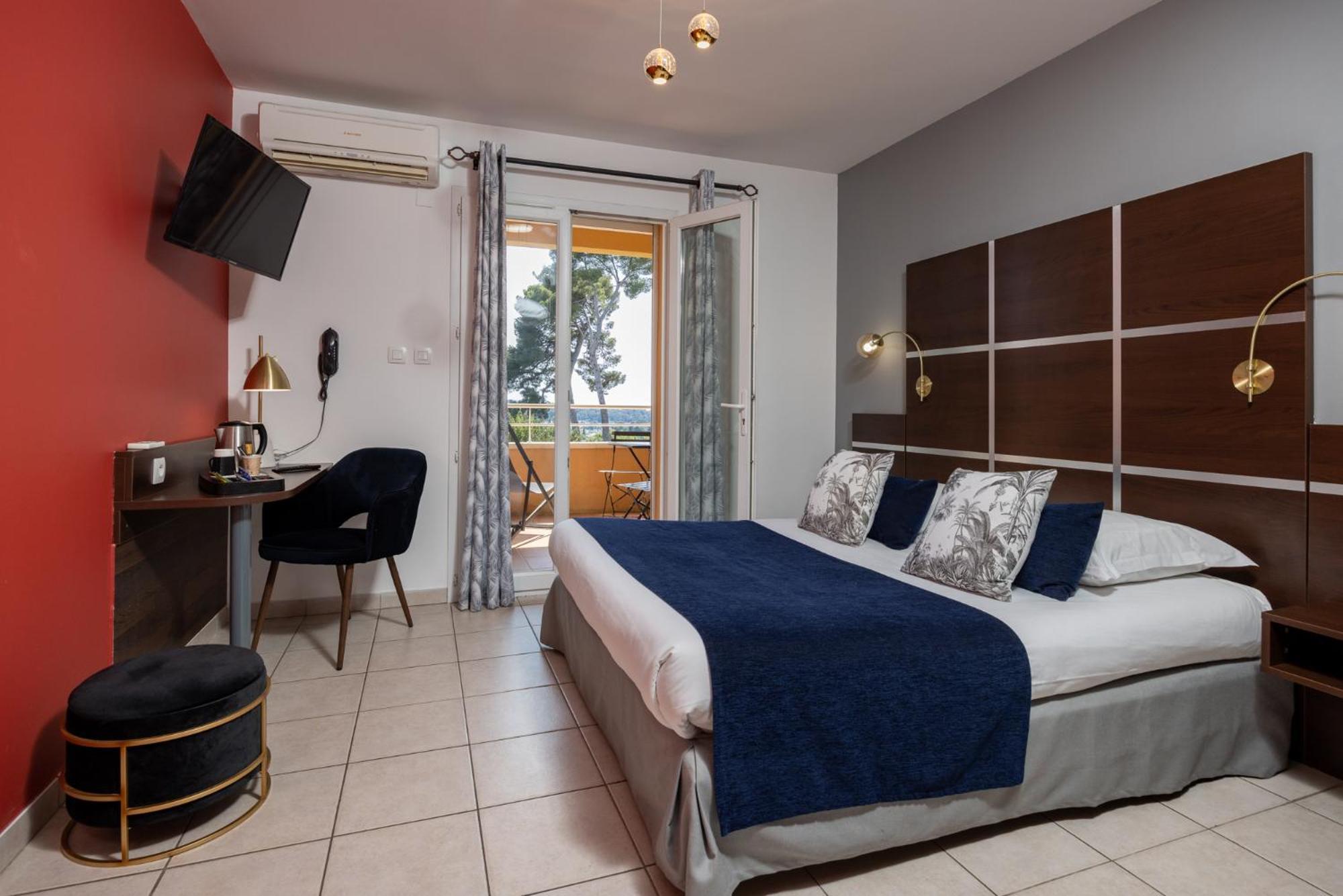 Hotel The Originals City, Cote Sud, Marseille Est Allauch